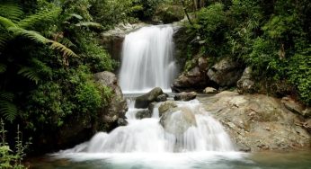 Peringatan Keamanan: Berwisata ke Curug Saat Musim Hujan
