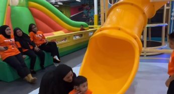 Paula Verhoeven Seru-Seruan di Ultah Kiano, Asik Bermain Di Playground